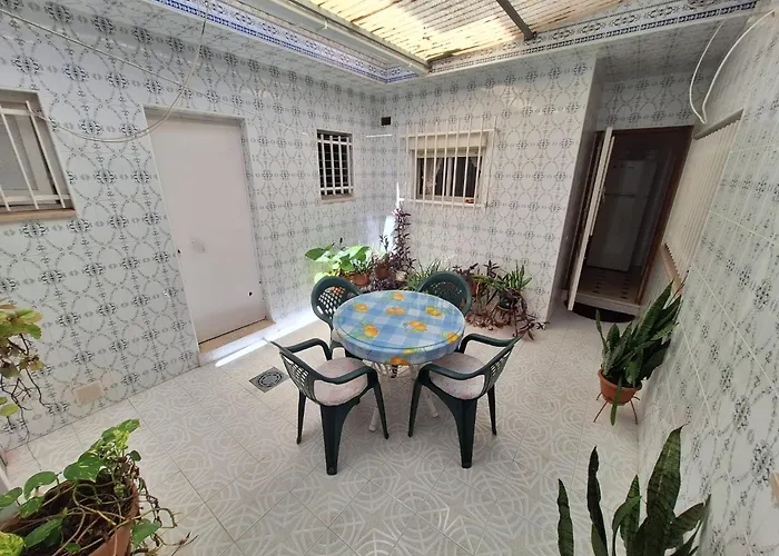 La Casa De Lola